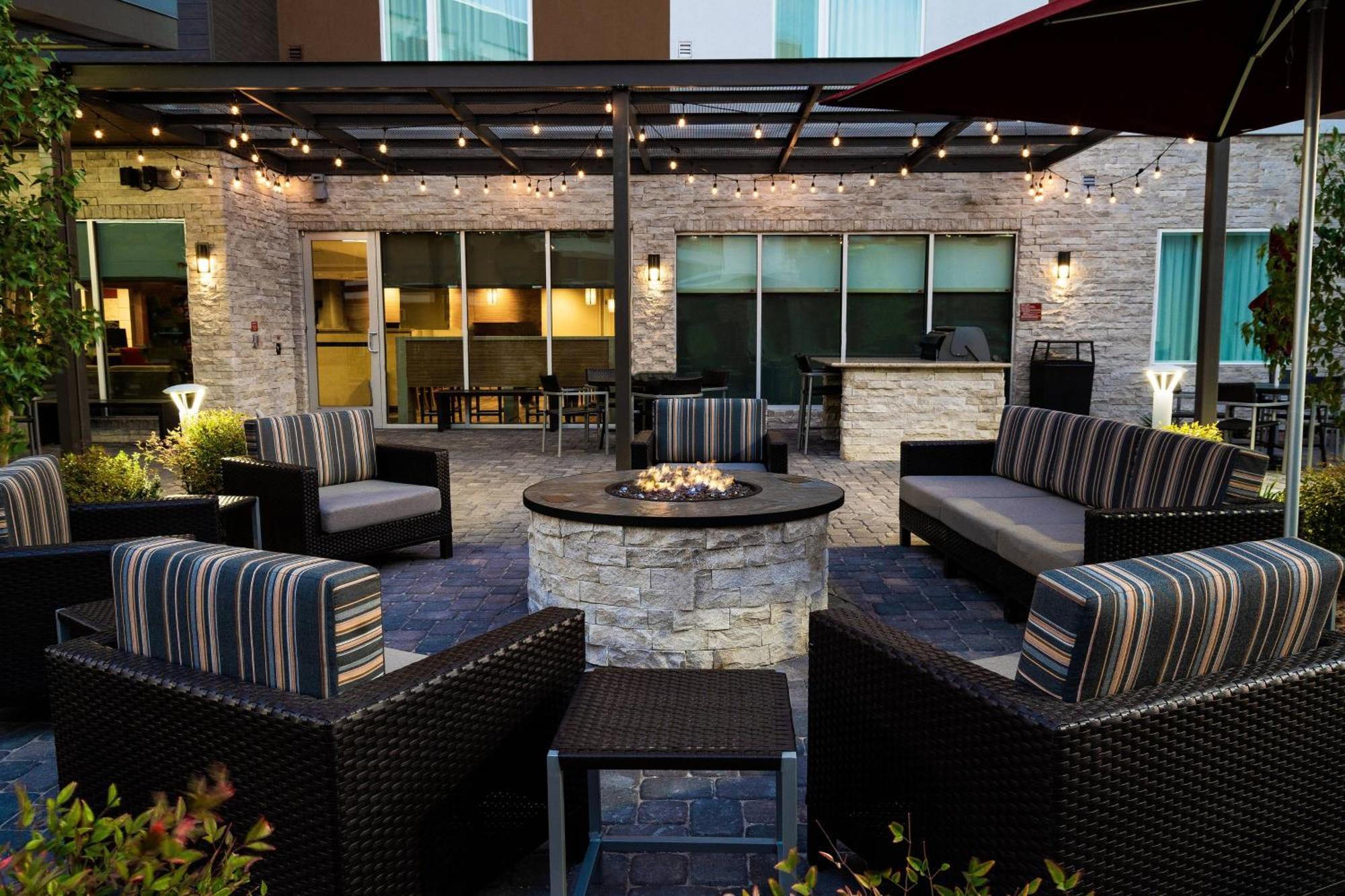 Towneplace Suites By Marriott Las Vegas Stadium District Eksteriør billede